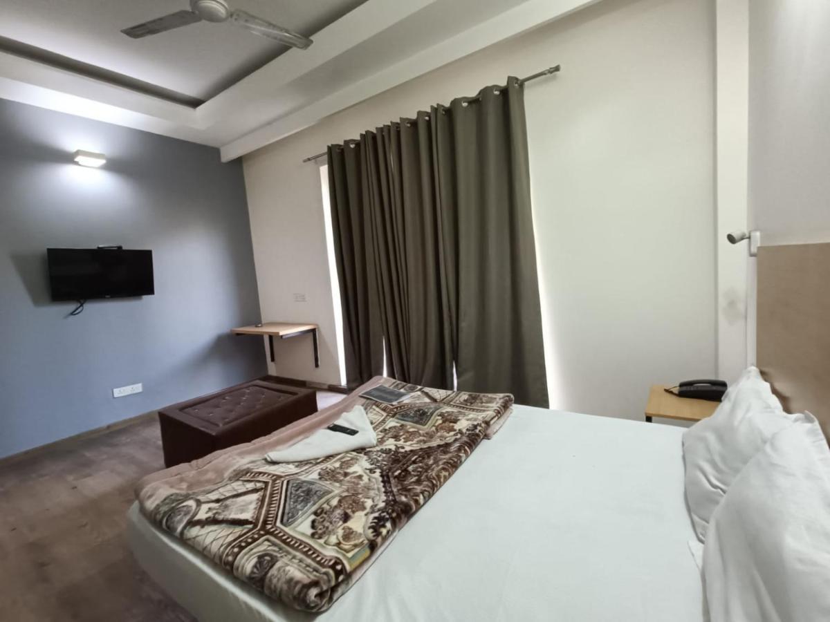 Fabhotel Sky Land Delhi  Exterior foto